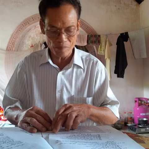 Vo doi chong 50 trieu tien… o re