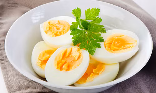 Thực phẩm “cấm” kết hợp với trứng gà Thuc pham “cam” ket hop voi trung ga