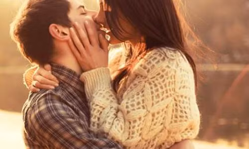 Ngoại tình với sếp khiến tôi dễ thở Ngoai tinh voi sep khien toi de tho