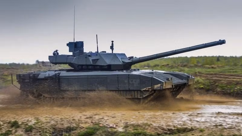 Ngoài ra, việc sử dụng rộng rãi các xe tăng T-14 Armata ở nhiều chiến trường, nhiều nơi đóng quân khác nhau, cũng sẽ tạo điều kiện để hoàn thiện loại xe tăng này, khi mọi giới hạn của chúng bị đẩy tới cực điểm.