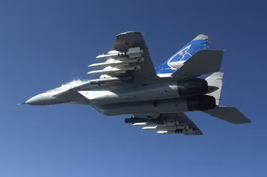 Một lô tiêm kích MiG-35S đã được chấp thuận đưa vào biên chế Lực lượng Hàng không Vũ trụ Nga (VKS). Thông tin nói trên được nêu trong báo cáo của Bộ Quốc phòng Nga và đăng tải bởi tờ báo do họ sở hữu có tên Krasnaya Zvezda.