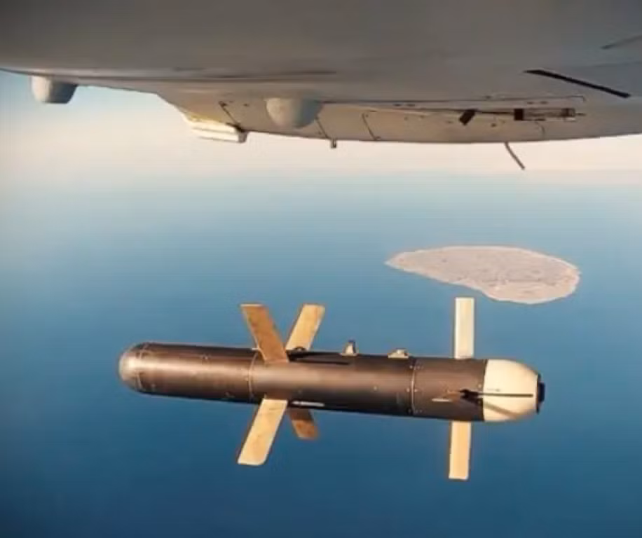 Trong trường hợp Iran chủ ý tấn công các tàu sân bay Mỹ, việc đánh chìm tàu sân bay bằng vũ khí của máy bay không người lái là điều gần như bất khả thi. Tuy nhiên ít nhiều, Iran cũng sẽ gây được tiếng vang lớn trên trường quốc tế. Nguồn ảnh: NCNA.