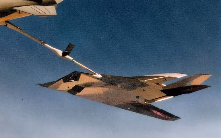 Hiện vẫn chưa rõ Lầu Năm Góc sẽ để F-117A Nighthawk "già cỗi" tham gia các cuộc tập trận trong bao lâu, nhưng lúc này phi đội Aggressor của Không quân Mỹ vẫn có kế hoạch sử dụng phương tiện trên trong diễn tập đối kháng.