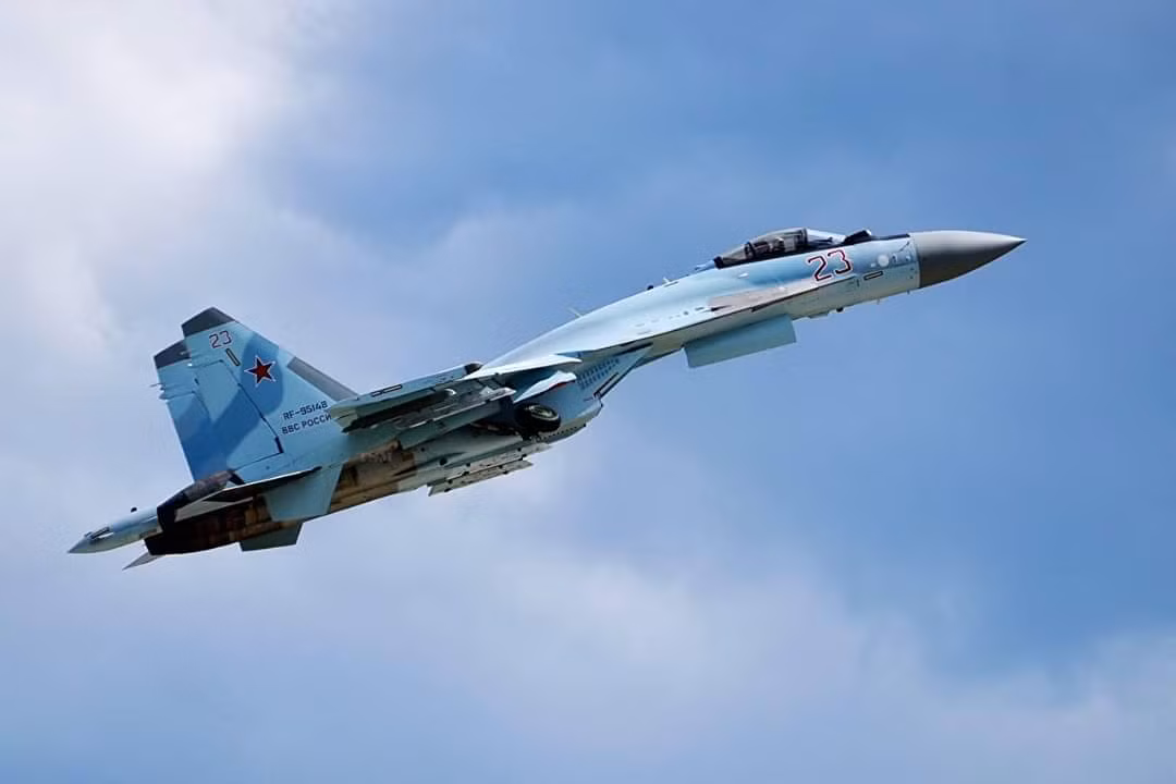 Tính tới thời điểm hiện tại, chiến đấu cơ Su-35 mới chỉ được phục vụ chính thức trong lực lượng không quân Nga và Trung Quốc. Nếu hợp đồng giữa Ai Cập và Moscow thành công, đây sẽ là quốc gia thứ ba trên thế giới sở hữu loại tiêm kích siêu cơ động này.