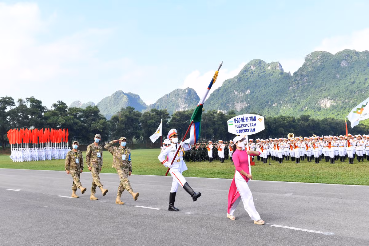Năm nay cũng là lần đầu tiên, Lào tham gia Army Games 2021 ở nội dung Xạ thủ Bắn tỉa.