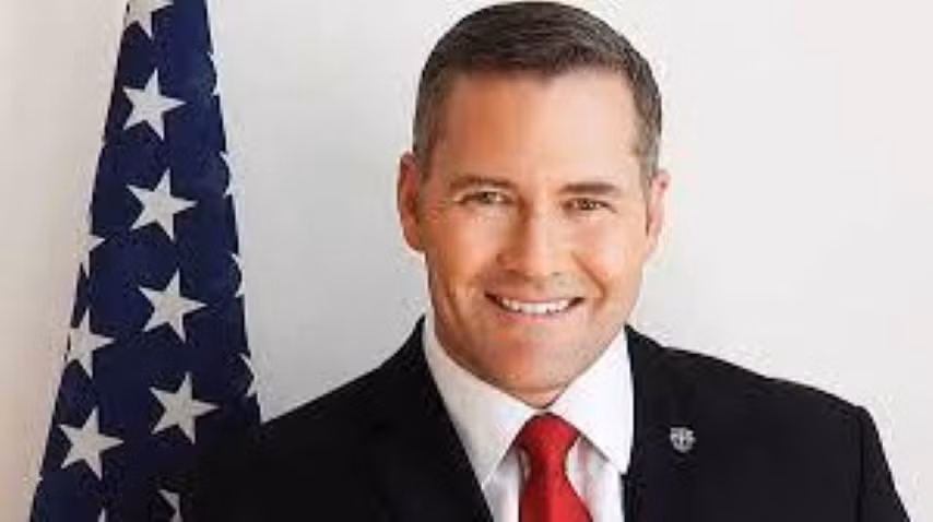Cần lưu ý rằng trong cuộc trả lời phỏng vấn của National Review vào đầu tháng 9, Nghị sĩ Mike Waltz đã đưa ra tuyên bố rằng, ông đang "làm việc với một số đồng minh" để tiến hành "viện trợ nhân đạo" vào thung lũng Panjshir.