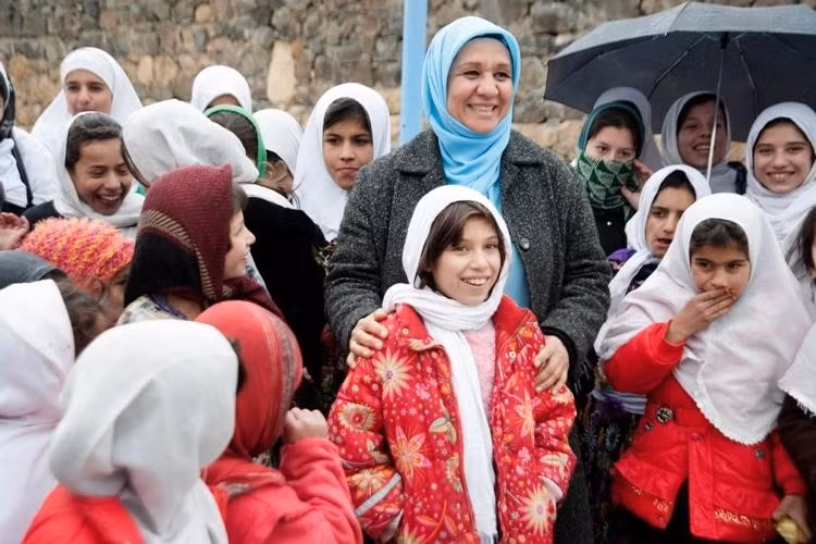 Bà Mahboba Rawi, người Australia gốc Afghanistan - được mệnh danh là "mẹ của hàng nghìn người" trong nhiều thập kỷ điều hành tổ chức phi chính phủ Mahboba's Promise - cho biết dưới sự hiện diện của Taliban, người dân Panjshir đang phải chịu đựng rất khổ sở.