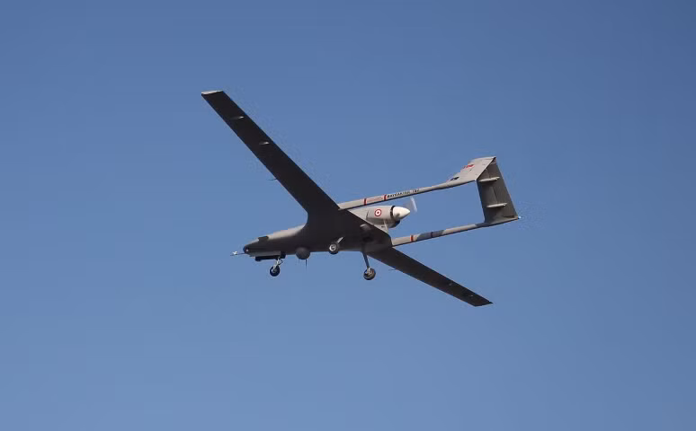 Bên cạnh đó, có ý kiến cho rằng số UAV nói trên nhiều khả năng là Thổ Nhĩ Kỳ "cho mượn" khẩn cấp, và họ sẽ lấy lại trong trường hợp phát sinh tình huống đặc biệt, tương tự những gì diễn ra gần đây tại biên giới Iran - Azerbaijan.