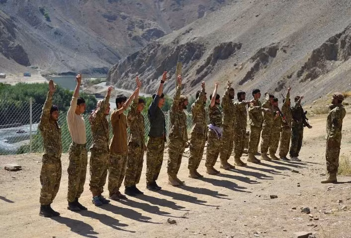 Các thông tin mới nhất về lực lượng quân kháng chiến Afghanistan cho biết, lực lượng này có quân số khoảng 10.000 người, chủ yếu là quân nhân trong quân đội Afghanistan cũ, cùng với những người tình nguyện.