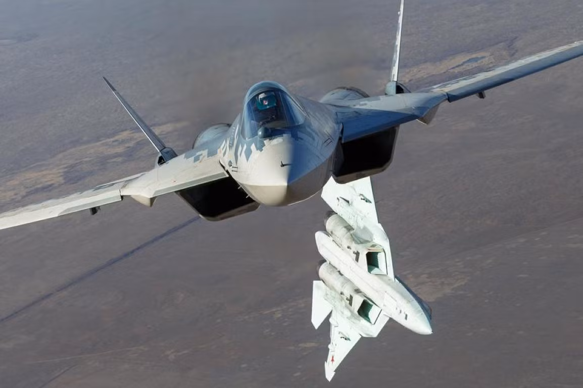 Thiết kế của tiêm kích Su-57, về mặt cảm quan có thể dễ dàng đưa ra nhận xét là "rẻ tiền", với nhiều chi tiết cực kỳ đáng thất vọng - ít nhất là trên những nguyên mẫu đầu tiên.
