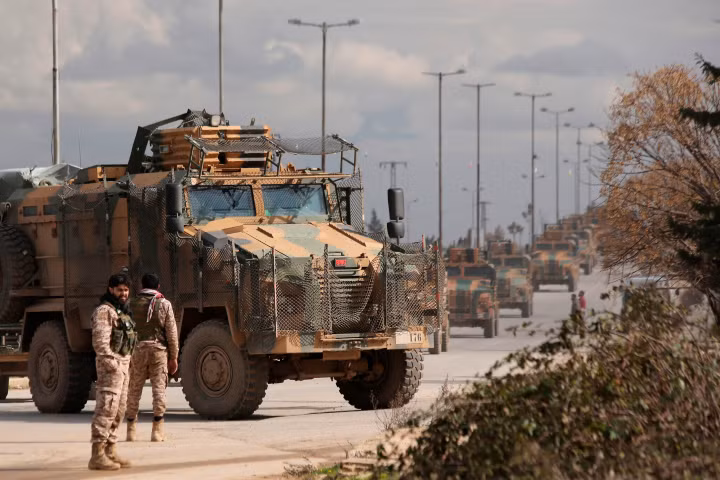 Các nguồn tin từ quân đội Syria cho biết, lực lượng thân Thổ Nhĩ Kỳ đã bắt đầu lui quân ngay sau khi cuộc đàm phán giữa Moscow và Ankara kết thúc.