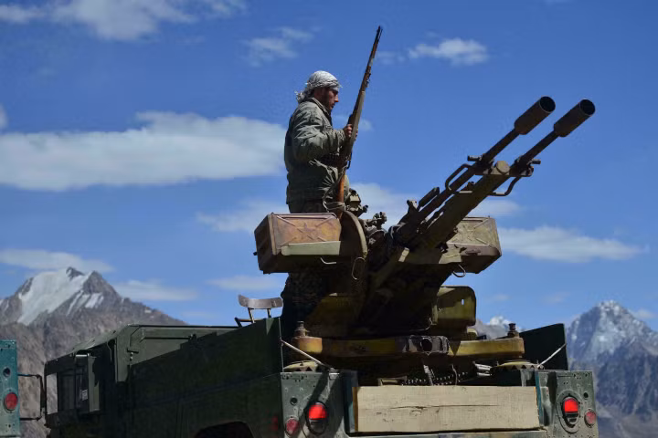 Với tình trạng Taliban không thể kiểm soát được hoàn toàn thung lũng Panjshir như hiện nay, không loại trừ khả năng lực lượng quân kháng chiến Afghanistan, sẽ lại chiếm quyền kiểm soát các điểm trọng yếu thêm một lần nữa, biến đây thành một cuộc nội chiến dai dẳng không hồi kết. Nguồn ảnh: Ydex.