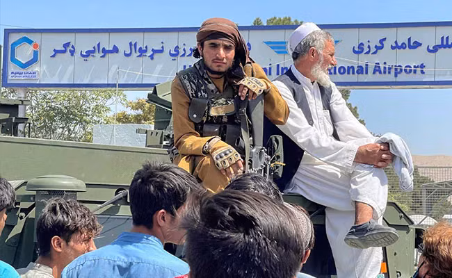 Chuyên gia phân tích quân sự của tờ Avia cho biết, Taliban chưa thể thực sự kết thúc được cuộc chiến ở Panjshir, vì họ chưa kiểm soát được toàn bộ khu vực này, và quan trọng nhất, đó là chưa bắt giữ được chỉ huy của lực lượng quân kháng chiến Afghanistan.