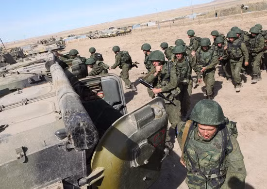 Trong cuộc diễn tập được quân đội Nga tổ chức cách đây chỉ 1 tháng tại Tajikistan và Uzbekistan, các lực lượng Nga cùng đồng minh đã mô phỏng lại tình huống cần chuyển quân khẩn cấp áp sát biên giới Afghanistan.