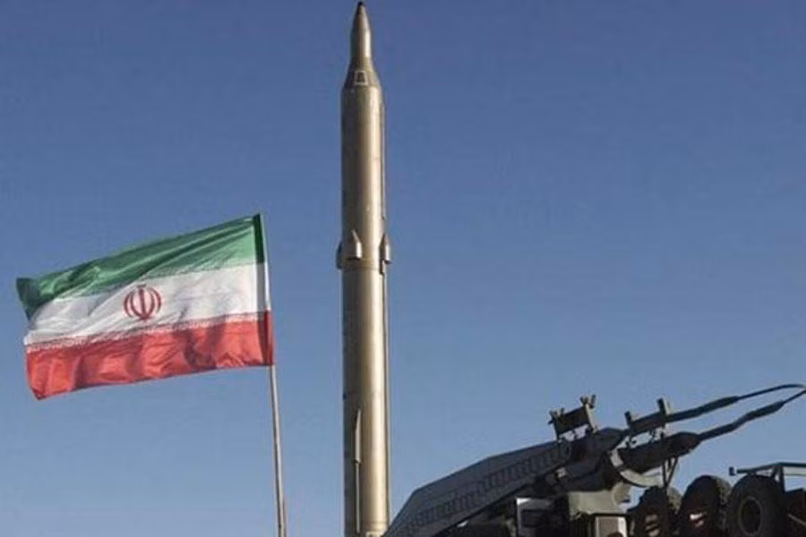 Theo nguồn tin, việc Israel thường xuyên gây hấn với Iran trên lãnh thổ của nước láng giềng Syria đã khiến IRGC đưa ra quyết định sẵn sàng đáp trả bằng cách điều các bệ phóng, được thiết kế để phóng tên lửa đạn đạo, tới một căn cứ quân sự của Iran ở miền Đông Syria.