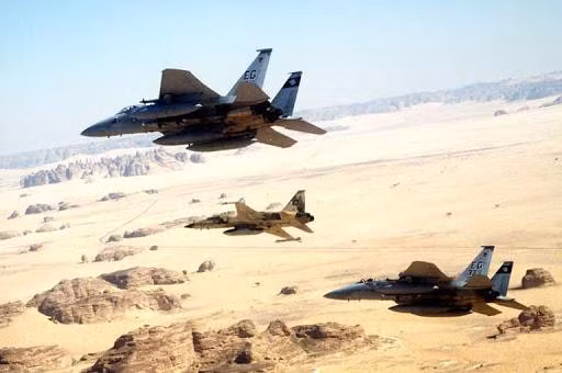 Khi làm điều này, Fulcrum càng ngày càng tiến lại sát mặt đất hơn. Kết quả là chiếc MiG-29 không thể đối phó với mức quá tải và bị rơi, mặc dù phi công đã kích hoạt ghế phóng thành công.