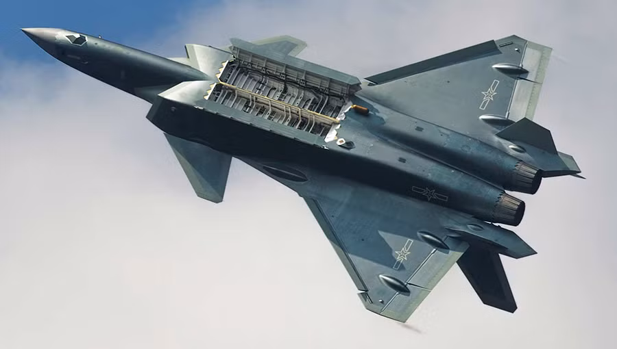 Đây có thể coi là một tư tưởng hoàn toàn sai lầm vì trong quá khứ, các chiến đấu cơ F-4 Phantom II của Mỹ cũng từng không được trang bị pháo và gặp phải rất nhiều bất lợi khi đối đầu với MiG-19 hay MiG-21 ở Việt Nam.