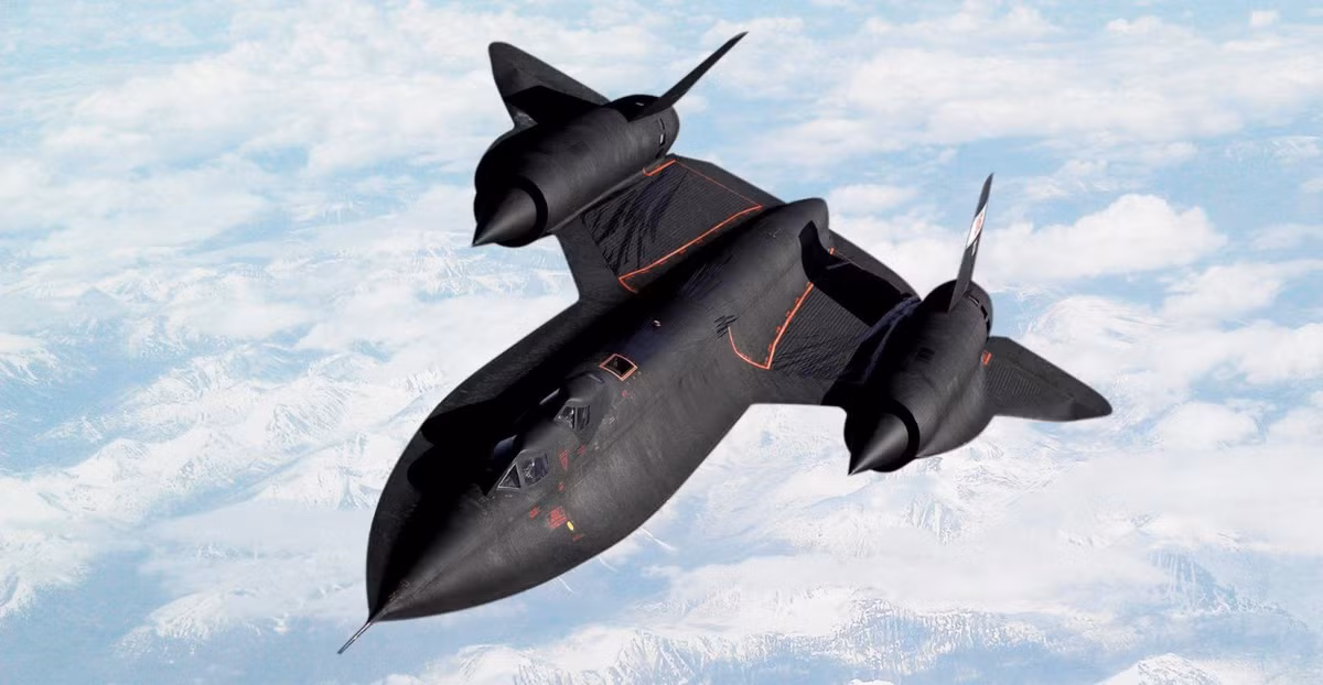 Do hỏng động cơ, chiếc SR-71 Blackbird gần như đã phải hạ cánh khẩn cấp gần biên giới Liên Xô. Nếu không có sự can thiệp kịp thời của Không quân Thụy Điển, chiếc máy bay do thám tối mật này đã có thể bị bắt sống. Câu chuyện nói trên vừa tờ National Interest nhắc lại.