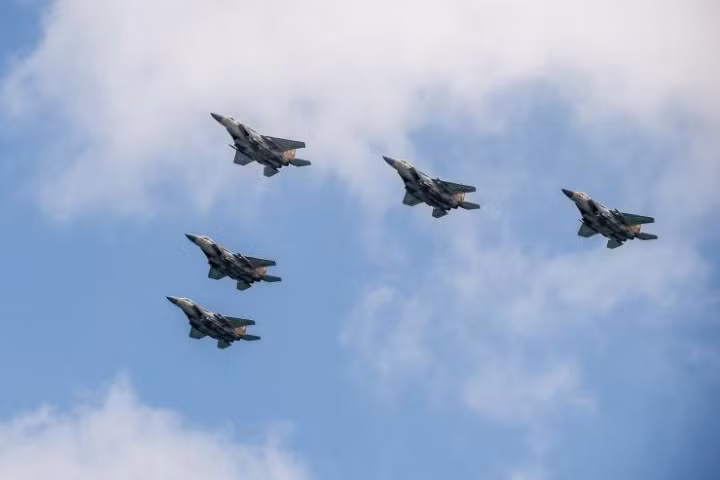 Được biết đây đã là vụ tấn công thứ ba trong vòng vài ngày được Israel tiến hành nhằm vào lãnh thổ Syria. Trong hai cuộc oanh kích trước, Tel Aviv một lần sử dụng pháo binh, gây ra bất ngờ khó chịu cho cả Moskva lẫn Damascus.