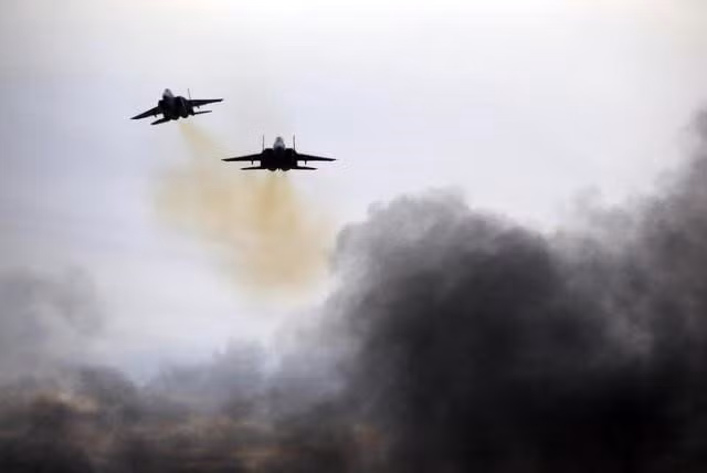 Tel Aviv vẫn khẳng định họ sẽ làm mọi cách để buộc binh sĩ Iran cũng như lực lượng dân quân thân Tehran phải rút về nước, đồng thời cảnh báo chính quyền Damascus nếu không làm theo yêu cầu của họ sẽ bị liên đới.