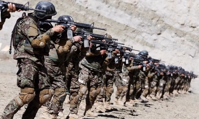 Có thể nói những người lính Afghanistan làm công tác hỗ trợ tại sân bay Kabul và đang tiếp tục chiến đấu tại thung lũng Panjshir; họ là những thành phần ưu tú và can trường cuối cùng của quân đội Afghanistan.