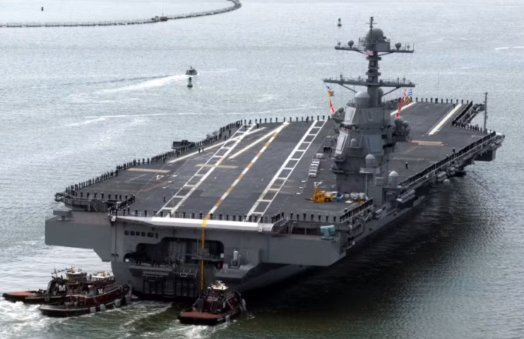 Các tàu sân bay lớp Ford, sử dụng nhiều công nghệ hiện đại và tiên tiến hơn, trong đó có việc hệ thống máy phóng máy bay, sử dụng năng lượng điện từ, thay vì sử dụng hơi nước.