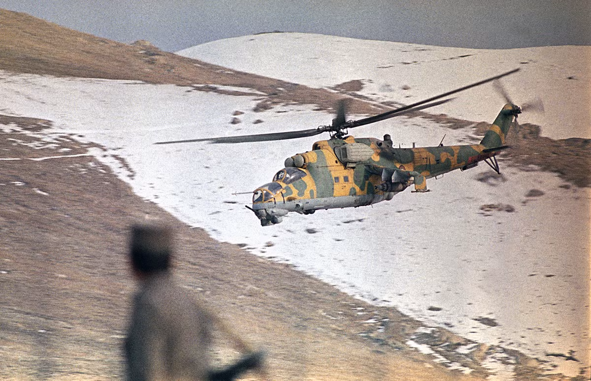 Tuy không đạt được bất cứ thành tựu nào đáng để tự hào ở Afghanistan, người Liên Xô vẫn phải trả một cái giá khá đắt khi cơ tới hơn 14.000 lính hy sinh tại chiến trường này.