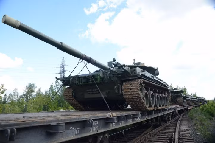Mặc dù dàn xe tăng T-80 của Nga từ lâu đã không được sử dụng với số lượng lớn, do chúng sở hữu động cơ tua-bin khí rất tốn kém trong bảo dưỡng, nhưng sự xuất hiện của T-80BVM, dường như đã thay đổi quan điểm của giới chức quân sự Nga.