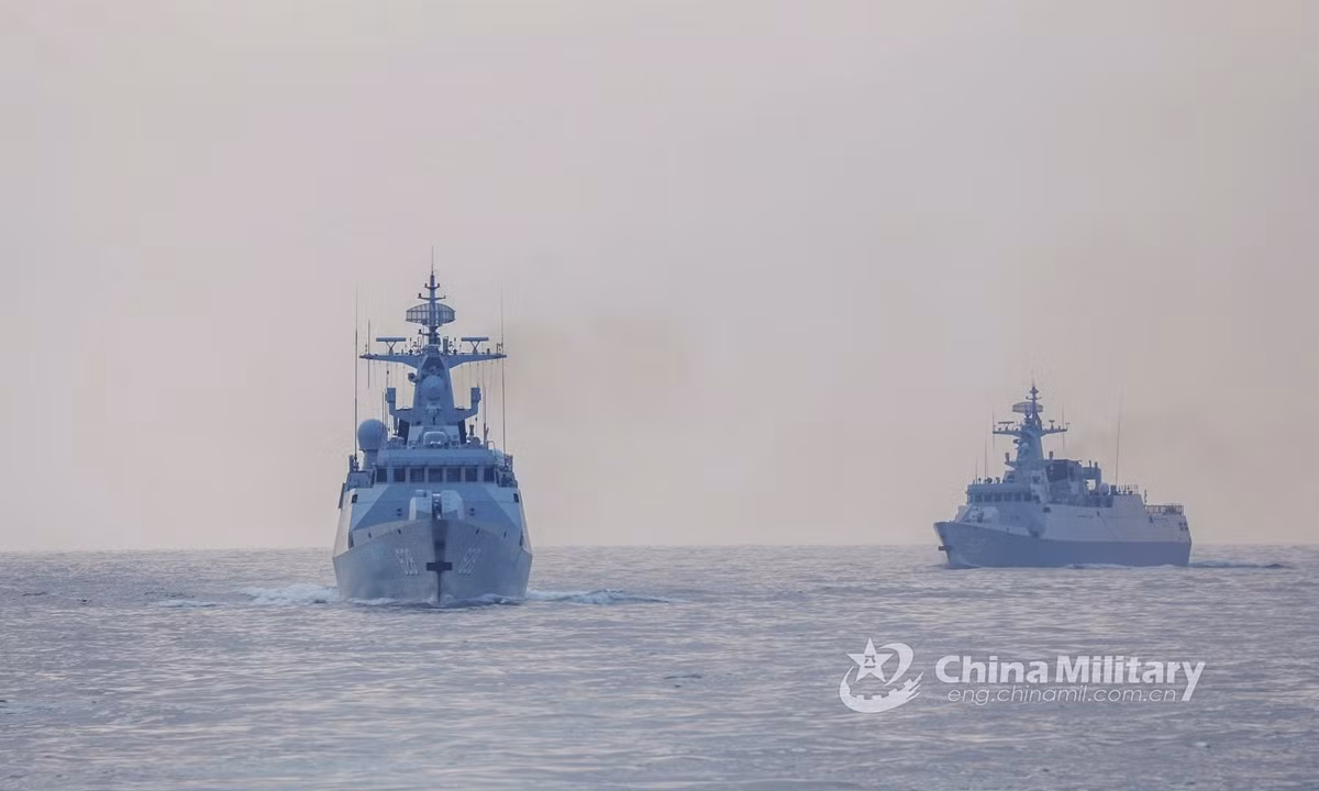Hôm 12/7 vừa rồi, khu trục hạm USS Benfold đã thực hiện các cuộc tuần tra ở khu vực biển Đông, với mục đích đảm bảo quyền tự do hàng hải trong khu vực này theo luật pháp quốc tế.