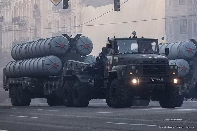Cơ sở để quân đội Ukraine tự tin sẽ đầy lùi không quân Nga đó là dựa vào cuộc chiến tranh 5 ngày với Gruzia hồi năm 2008, khi đó Tbilisi với các tổ hợp Buk-M1 do Kiev cung cấp đã bắn hạ cả máy bay ném bom chiến lược siêu âm Tu-22M3 của Moskva.