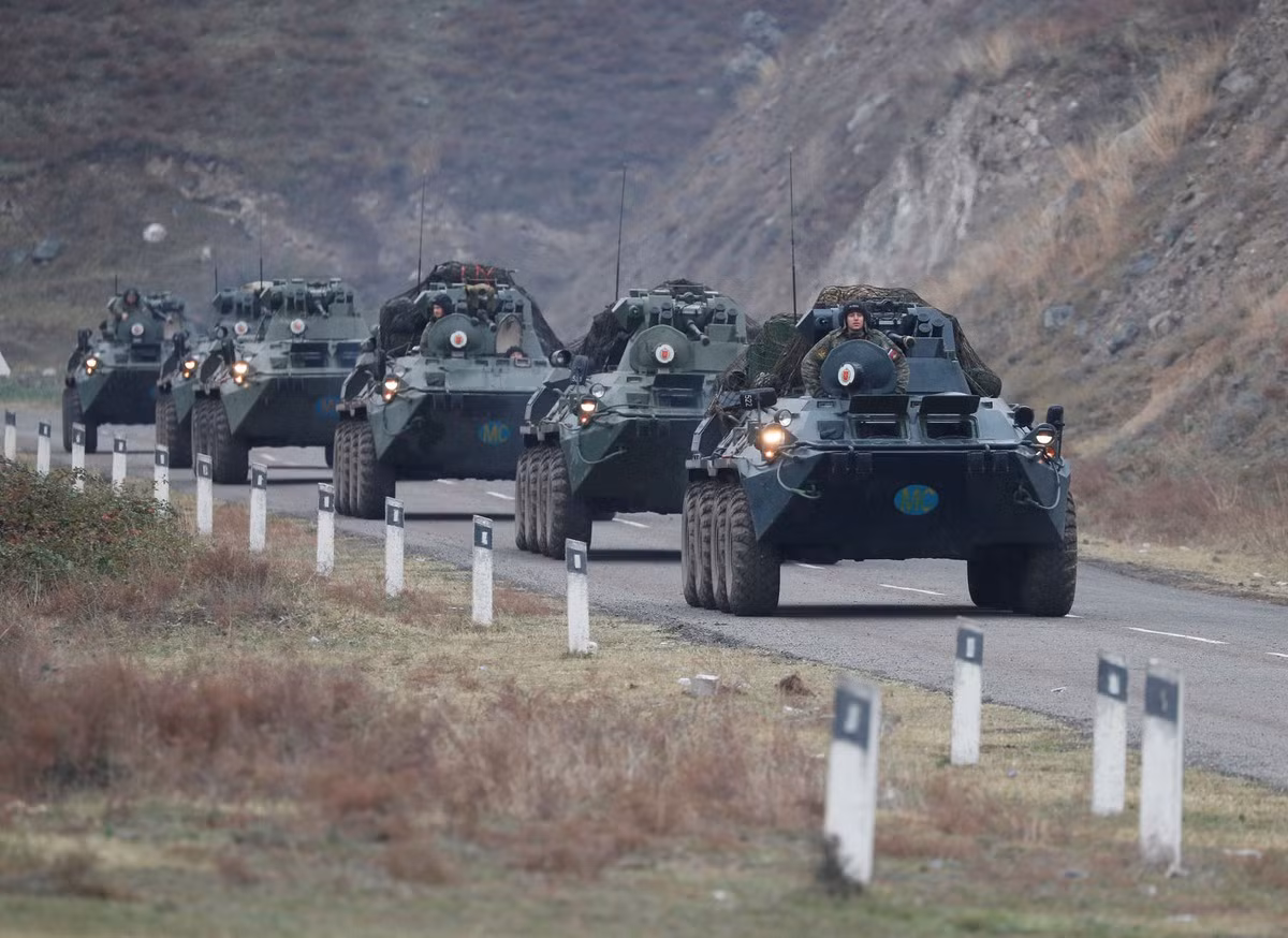 Lính Nga tiến vào khu vực Nagorno-Karabakh để tiến hành gìn giữ hòa bình theo một phần của thỏa thuận ngừng bắn.