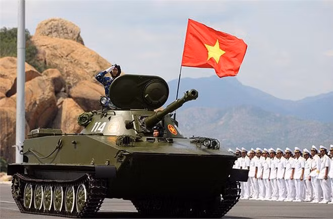 Phương án áp dụng nhiều nhất là giữ nguyên pháo chính, tích hợp thiết bị ngắm và kiểm soát hỏa lực tiên tiến hơn, hoặc có thể thay thế động cơ nhằm nâng cao sức cơ động cả trên mặt nước lẫn trên bờ.