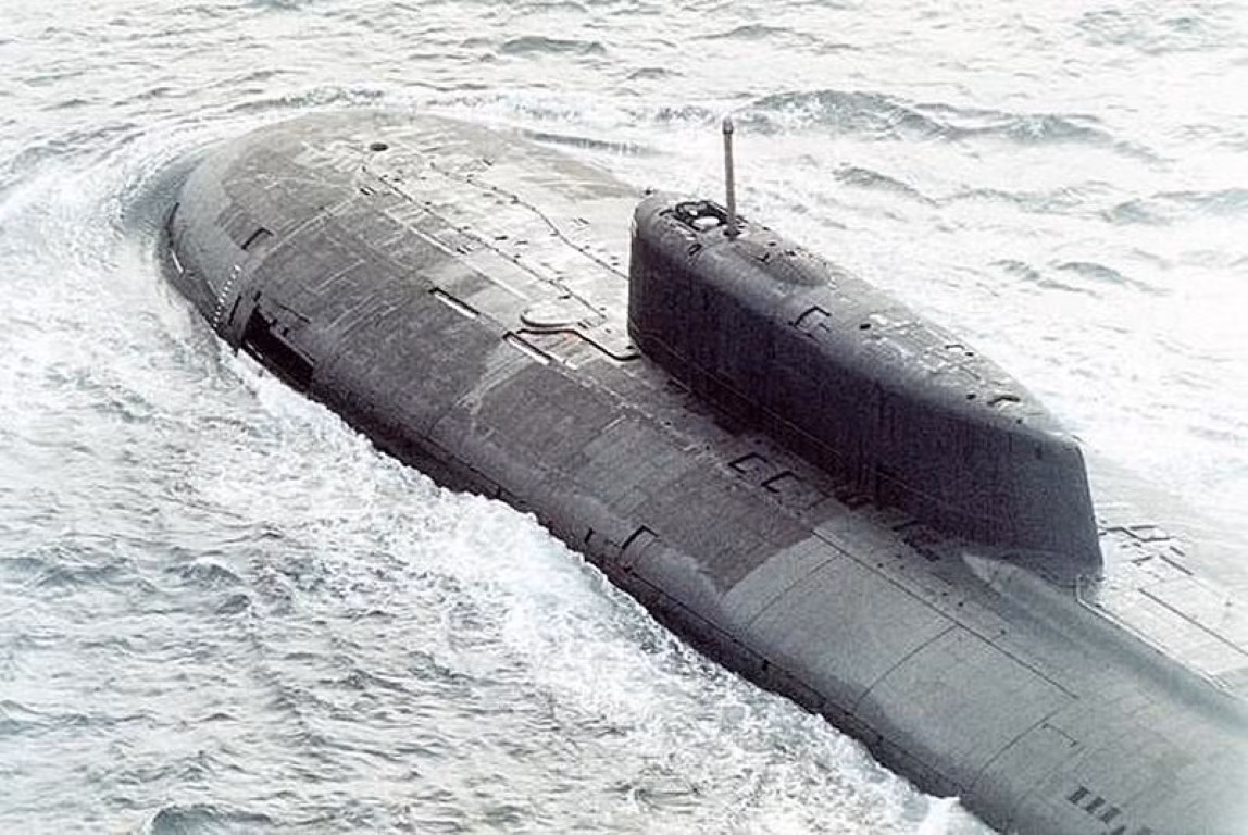 Chiếc tàu ngầm khổng lồ sau đó đã mang theo các ngư dân, hướng về căn cứ Severodvinsk gần Arkhangelsk. Những ngư dân này sau đó đã được chuyển lên tàu mặt nước khi thời tiết trở nên dễ chịu hơn.