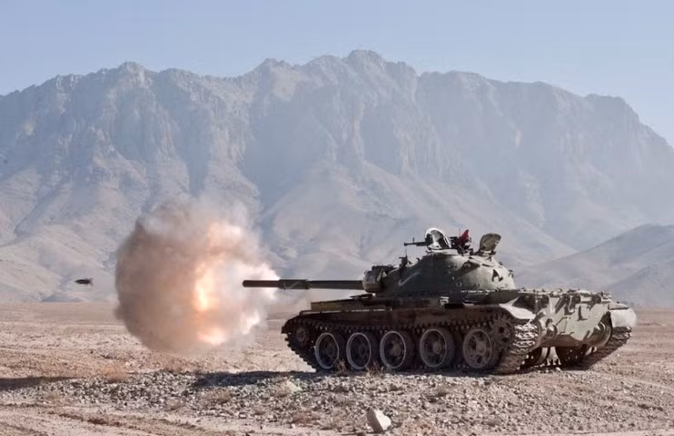 Ở thời điểm hiện tại, lực lượng quân đội Afghanistan đã được tái tổ chức lại, quân số hiện tại đang vào khoảng 10.000 người, bao gồm tàn binh của những lực lượng bị tan rã, và các tình nguyện viên, người dân bỏ chạy khỏi các vùng kiểm soát của Taliban.