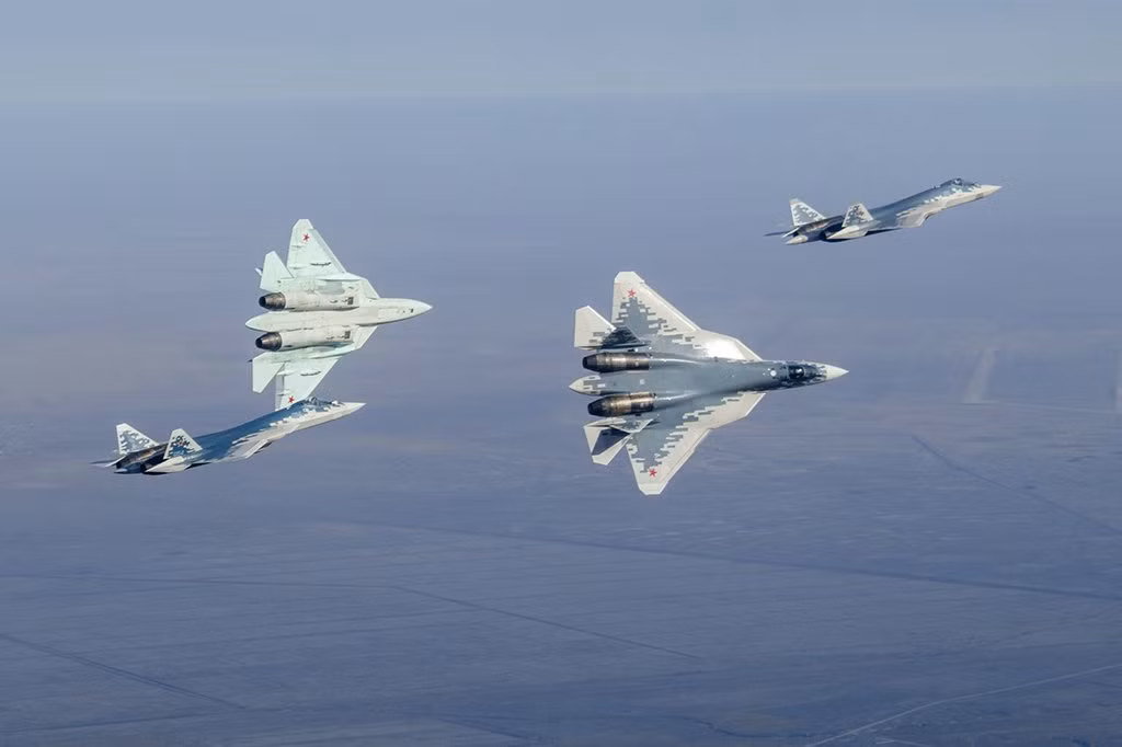 Việc tốc độ lắp ráp, sản xuất tiêm kích Su-57 diễn ra quá chậm khiến nhiều người thậm chí còn hoài nghi về việc liệu Nga có hủy bỏ chương trình này hay không.