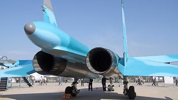 Các phi công Nga ví von Su-34 là “xe tăng bay” bởi khả năng mang tải trọng vũ khí đáng nể của nó.