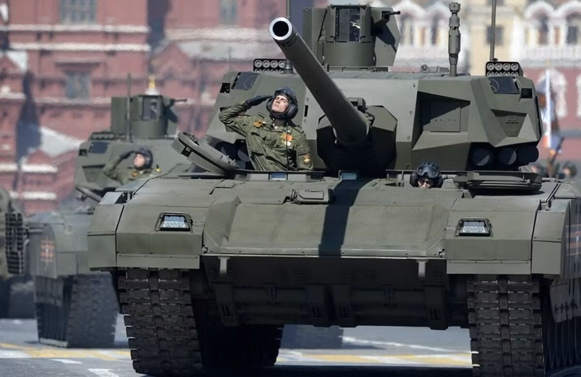 Đáng tiếc là trong danh sách này, không có bất cứ xe tăng chủ lực T-14 Armata nào được nhắc tới. Điều này đồng nghĩa với việc số lượng xe tăng T-14 Armata của Nga sẽ không thay đổi, so với năm 2020.