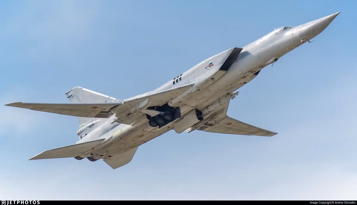 Việc bổ sung phi đội Tu-22M3/M3M từ những máy bay sản xuất dở dang từ thời Liên Xô còn để bù đắp lượng thiếu hụt bởi những phi cơ gặp nạn trong những năm qua.