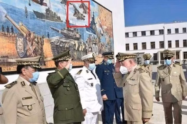 Trước đó đã có tuyên bố về việc Algeria và Nga đã ký một hợp đồng cụ thể về việc cung cấp các phi cơ chiến đấu loại này, không quân Algeria thậm chí còn công bố một bức tranh cổ động cho thấy họ sẽ vận hành chiến đấu cơ Su-57.