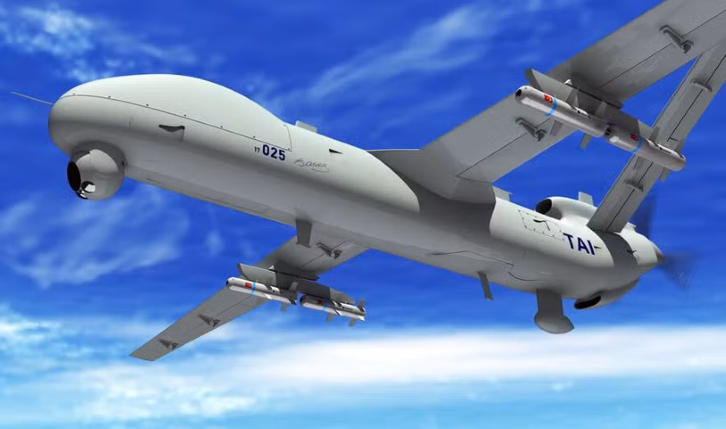 Hiện Thổ Nhĩ Kỳ đang tiếp tục đặt hàng thêm loại UAV tối tân này để trang bị cho quân đội, ngoài ra họ cũng tiếp thị chúng ra thị trường xuất khẩu.