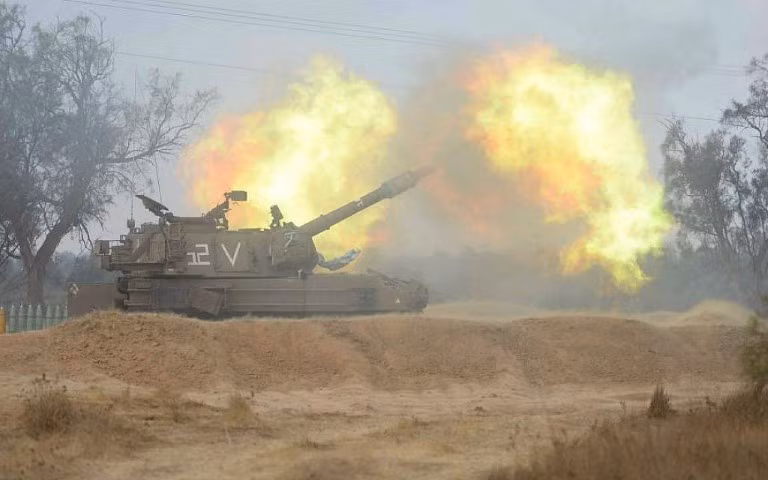 Khả năng Quân đội Israel đang thử nghiệm một phương thức tấn công mới, bởi vì thông qua pháo binh, họ sẽ không phải lo ngại bất cứ phản ứng nào từ lực lượng phòng không của cả Nga và Syria.