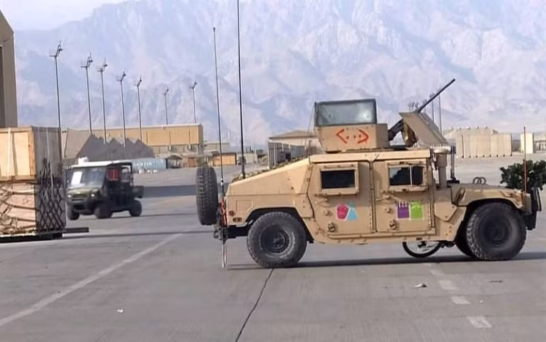 Giới quân sự tại Washington đang rất lo ngại việc Taliban sẽ sử dụng những phương tiện quân sự nói trên để chống lại người Mỹ hoặc đồng minh, hay hỗ trợ việc "xuất khẩu chủ nghĩa cực đoan" ra ngoài biên giới Afghanistan.