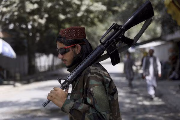 Nhưng kể cả khi viễn cảnh nói trên xảy ra, Taliban cũng sẽ thu được nhiều tỷ USD, từ đó khiến cho quá trình hiện đại hóa và nâng cao năng lực chiến đấu của tổ chức này trở nên nhanh chóng hơn.