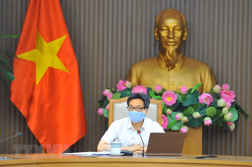 Phó Thủ tướng Chính phủ Vũ Đức Đam, Trưởng Ban Chỉ đạo Quốc gia phòng, chống dịch COVID-19 chủ trì cuộc họp. (Ảnh: Minh Đức/TTXVN)