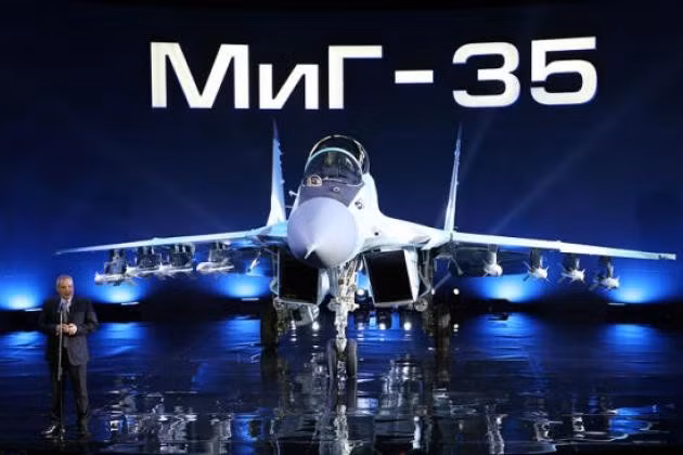Trong khuôn khổ Triển lãm Hàng không quốc tế Ấn Độ - Aero India 21, các nhà sản xuất máy bay Nga và đại diện tổ hợp công nghiệp quân sự Ấn Độ đã đạt được thỏa thuận về việc ký kết hợp đồng cung cấp tiêm kích MiG-35.