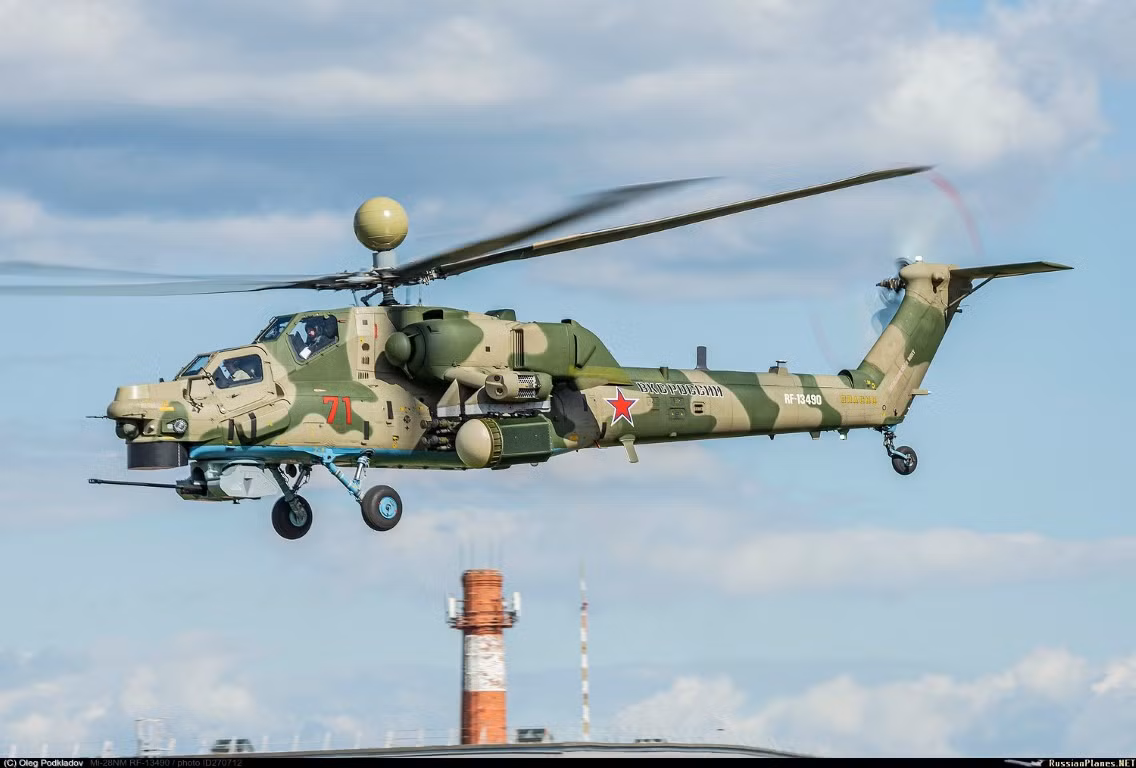 Các trực thăng vũ trang Mi-28NM của Nga cũng được trang bị động cơ kiểu mới với công suất mạnh hơn. Loại động cơ Klimov VK2500P, sẽ tăng tốc độ tối đa của trực thăng lên 13% và tăng 10% tốc độ bay ở chế độ tiết kiệm xăng.