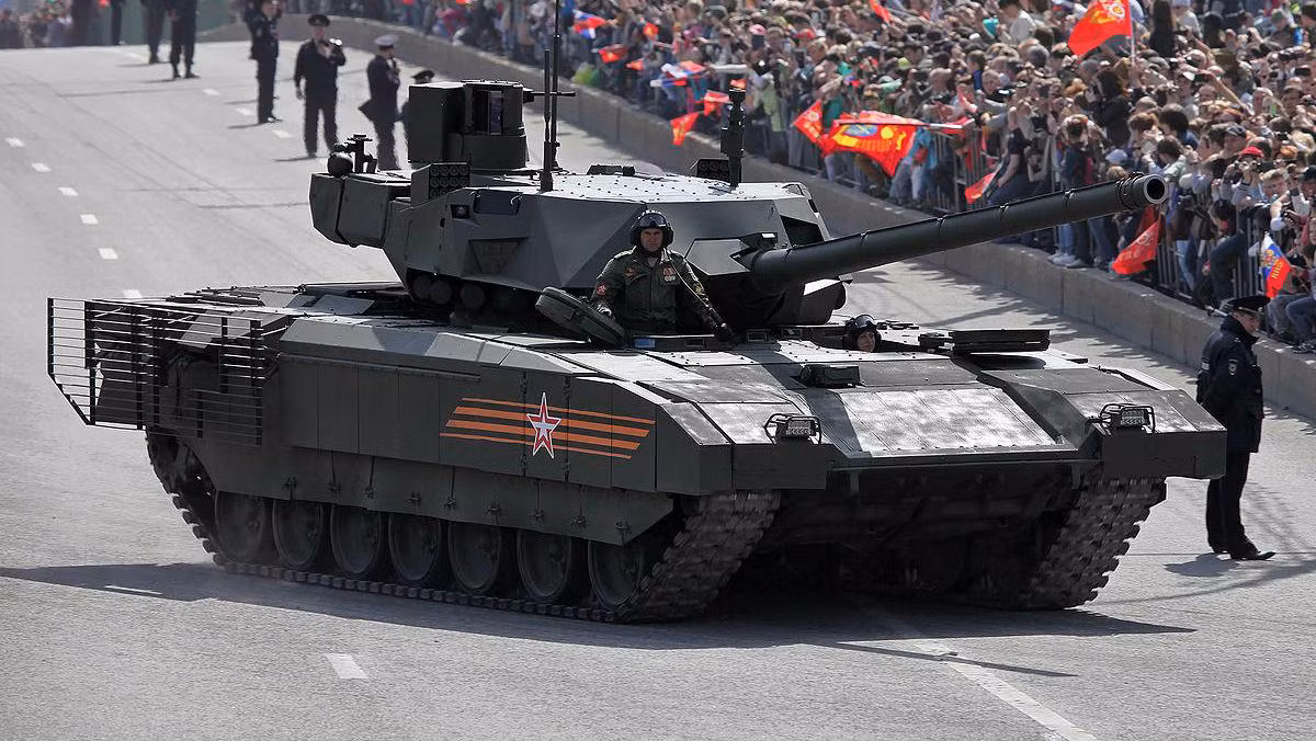 Đây là tuyên bố khá bất ngờ khi dòng xe tăng T-72 đã có hơn 30 năm tuổi và biến thể nâng cấp T-72B3 đang bị nghi ngờ chất lượng khi liên tục hỏng hóc trên thao trường.