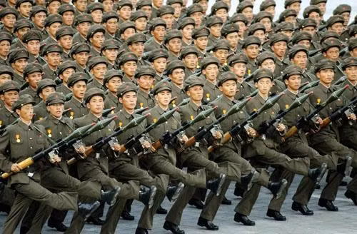 Dễ dàng nhận ra loại đạn này được dùng cho súng phóng lựu RPG-7 của Liên Xô, khi bắn ra sẽ tạo ra luồng phản lực có chiều dài tới 20 mét.
