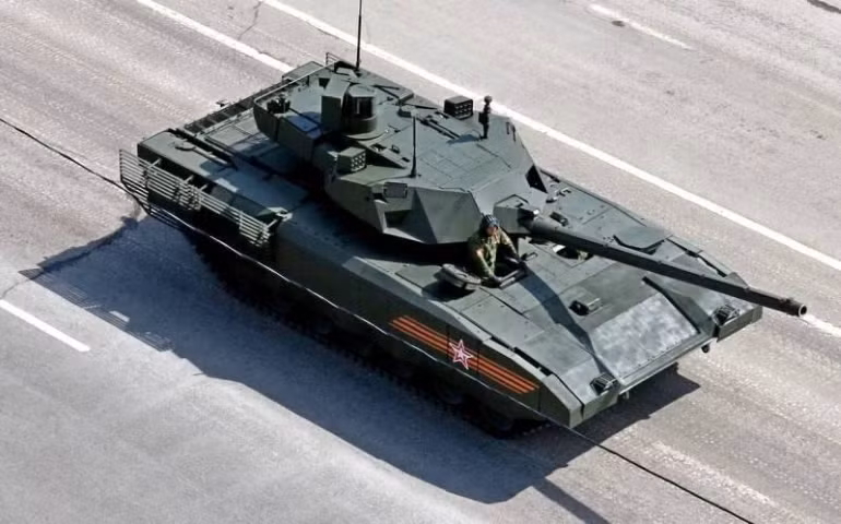 Bộ Quốc phòng Nga từng có tham vọng sẽ đưa vào biên chế tới 2.300 chiếc T-14 Armata khi kết thúc năm 2025, nhưng với những gì diễn ra thực tế, mốc thời gian trên chắc chắn không thể đạt được.