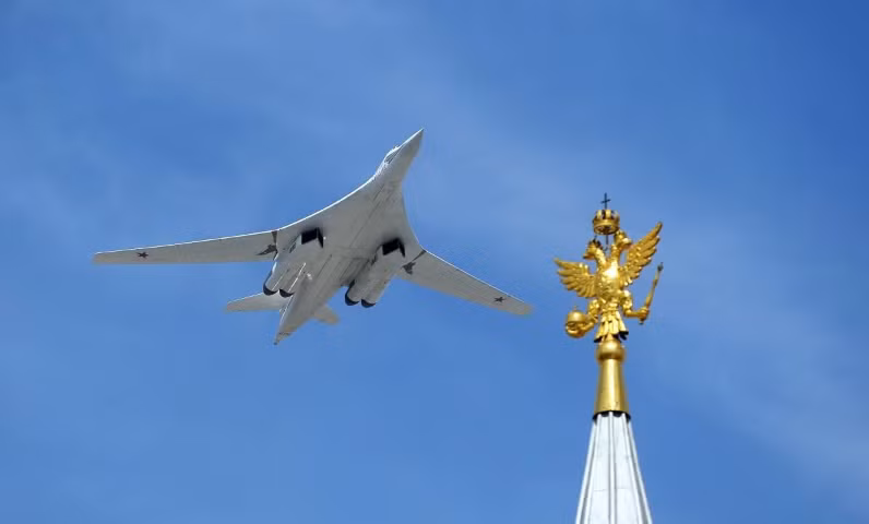 Khi thực hiện những nhiệm vụ như vậy, các phi công quân sự Nga sẽ phải bay trên quãng đường rất dài, tuy vậy điều này không phải là thách thức không thể vượt qua đối với họ.